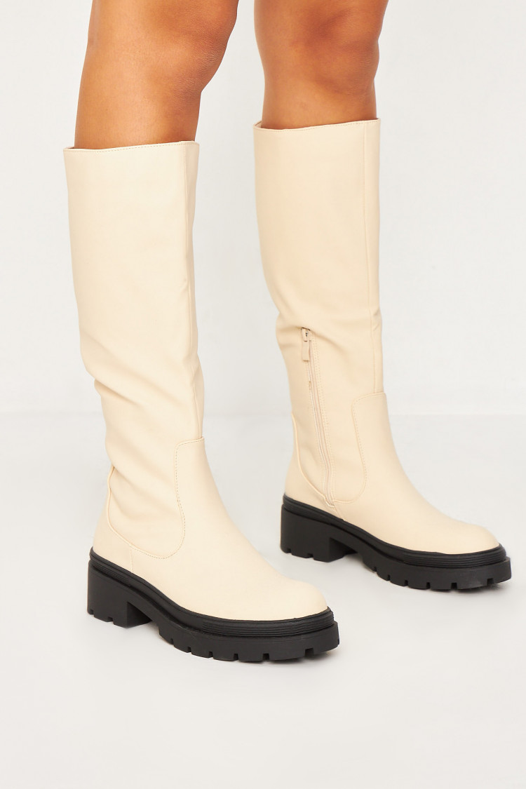 Bottes beiges à semelle noire