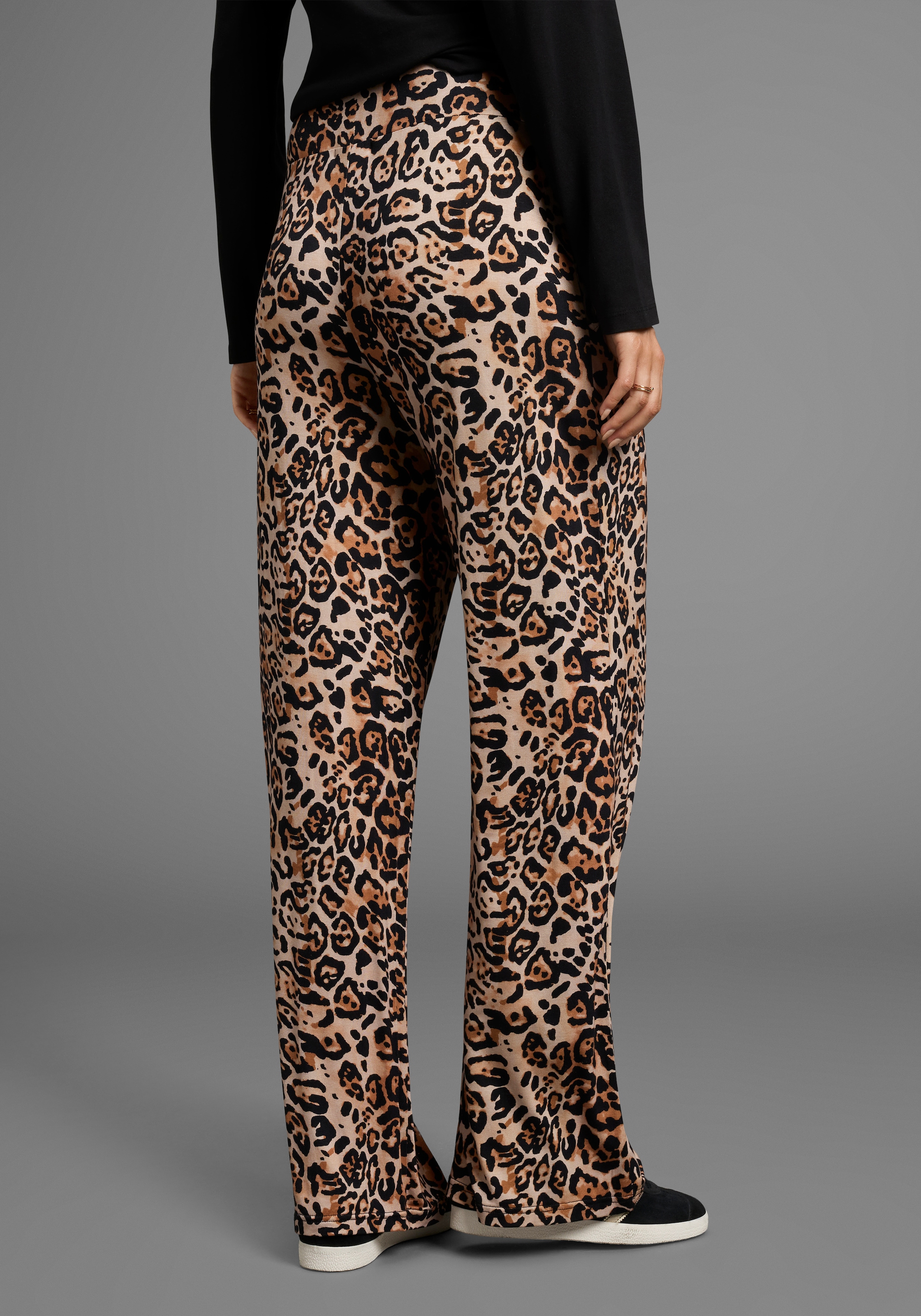Neun Monate Umstandshose »Jerseyhose für Schwangere in Leo Design«  Umstands-Hose mit weitem Bein