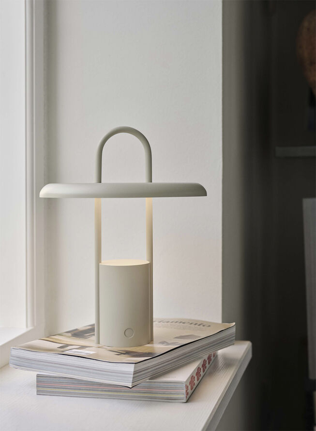 Stelton Pier portable LED Table Lamp H25 Sand