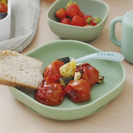 Assiette silicone ventouse    Vert Sauge        de               Béaba