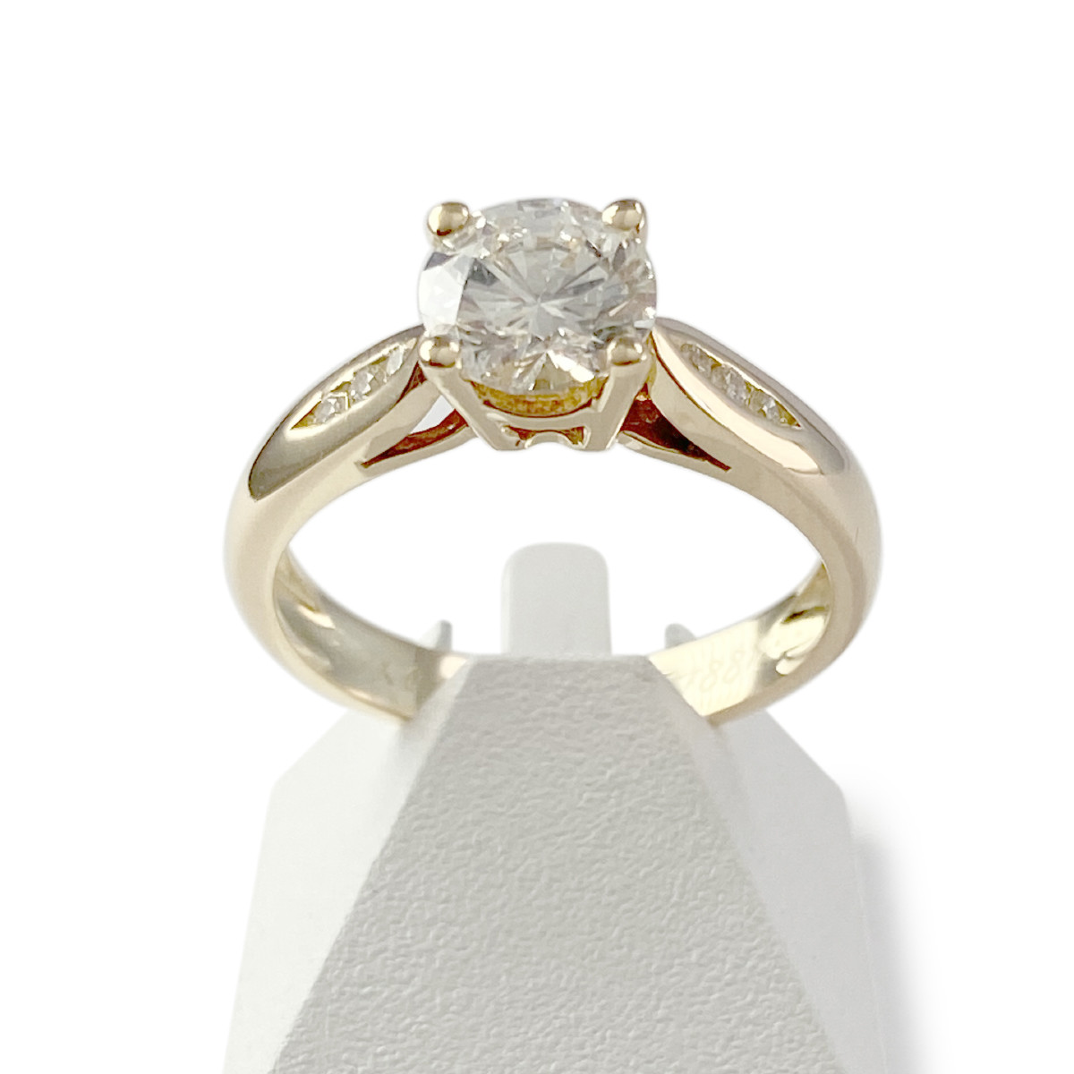 Solitaire d'occasion or 750 jaune diamant 1 carat et 6 diamants