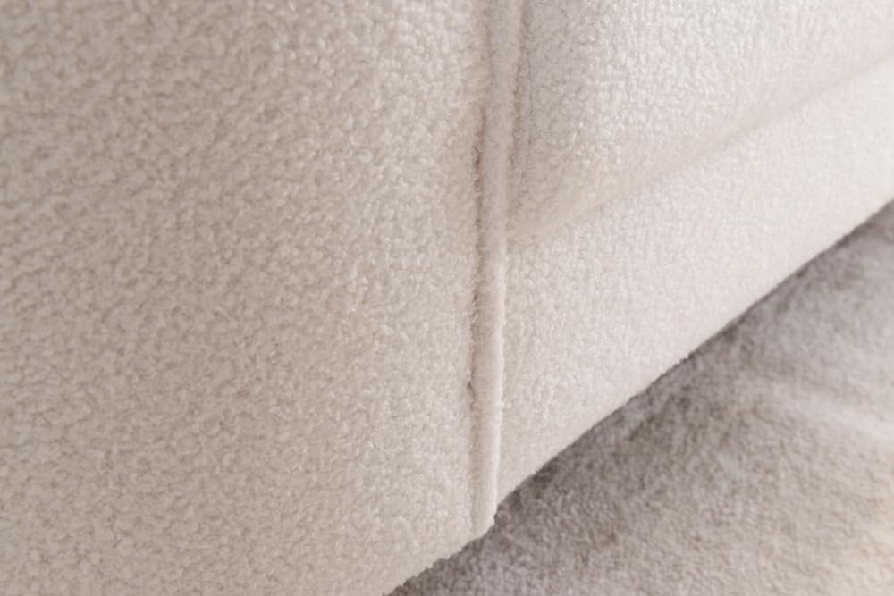 riess-ambiente.de Design 3er Lounge Sofa Diva 205cm weiß Bouclé 3-Sitzer Metallfüße Gold