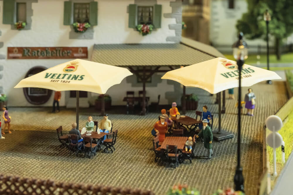 FALLER H0 Biergarten-Set Veltins