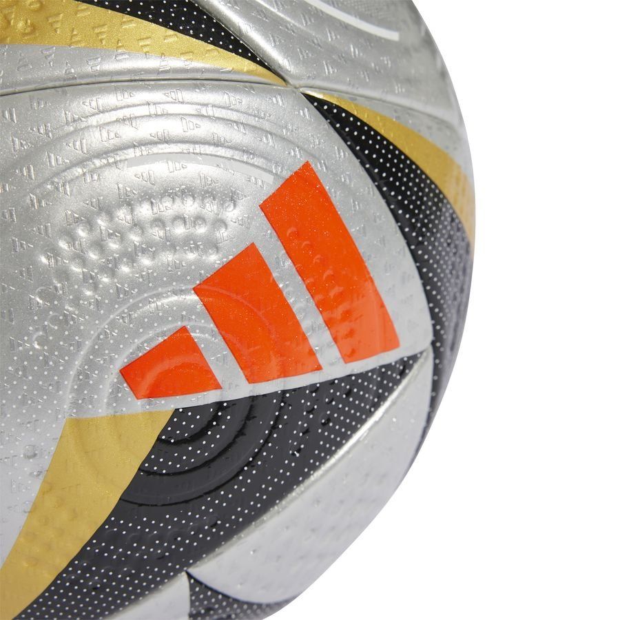 adidas Ballon FUSSBALLLIEBE Pro EURO 2024 Finale Ballon de Match - Argenté/Doré/Noir