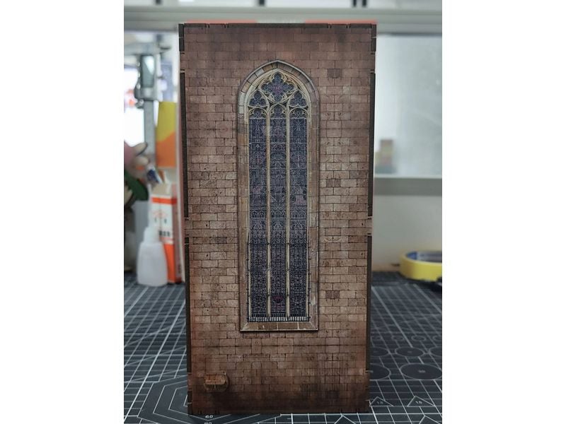 Revell Bausatz Iron Throne Dragon House Zauberhafte Miniaturwelt mit LED-Beleuchtung für Ihr Bücherregal