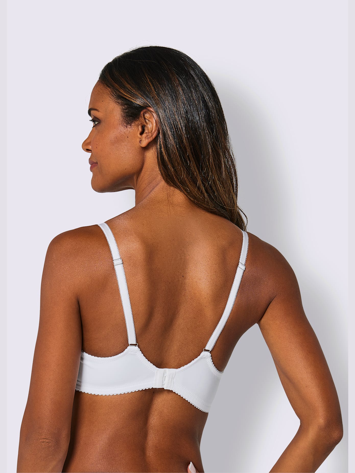 Soutien-gorge à armatures bon. b, c, d, e
