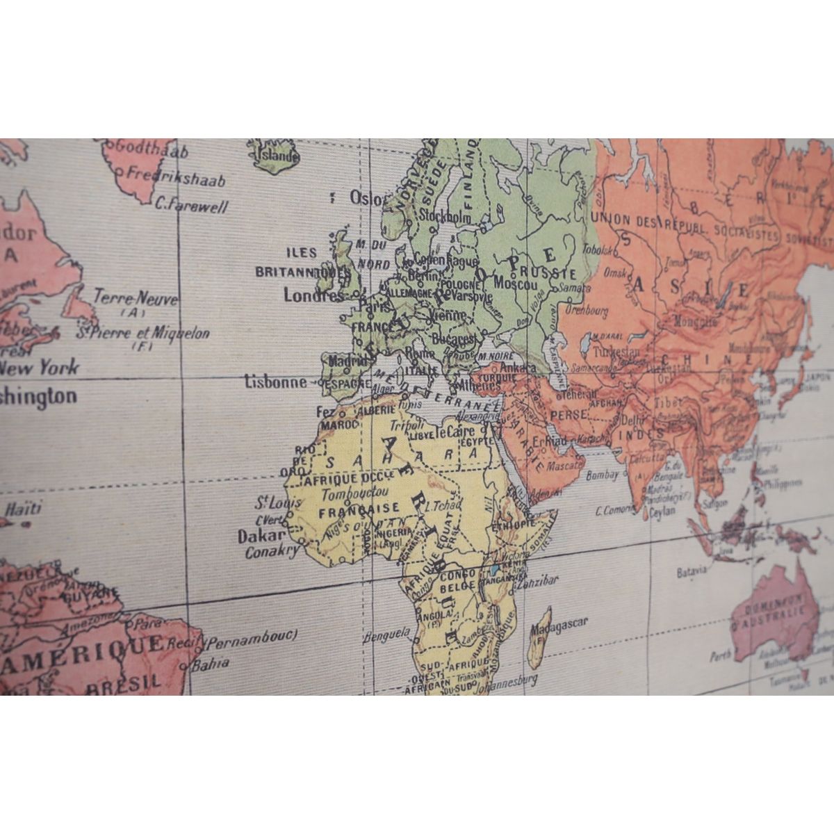 Poster tissu Mappemonde Atelier jasmin