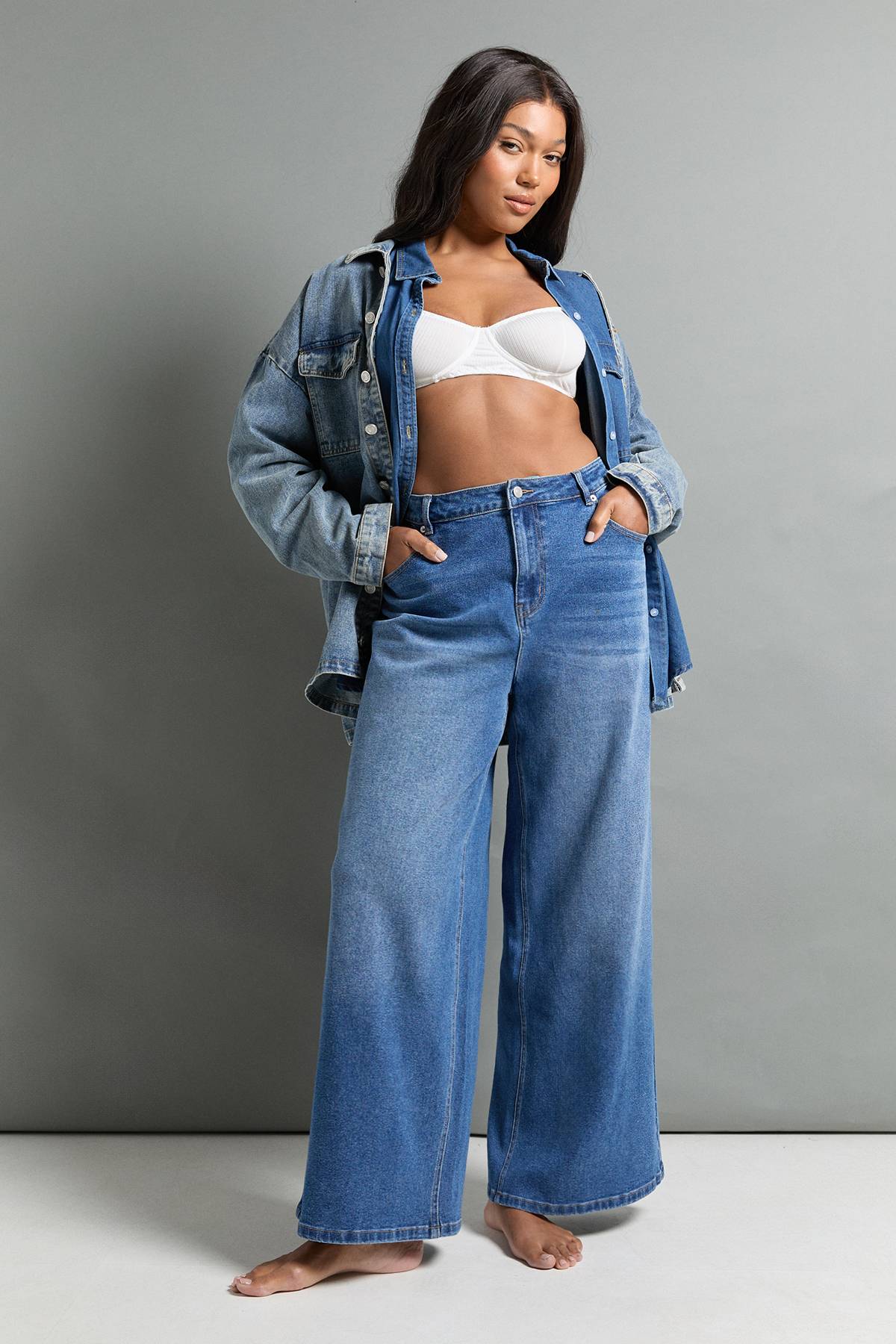 boohoo Le Jean Taille Mi-haute À Jambe Large