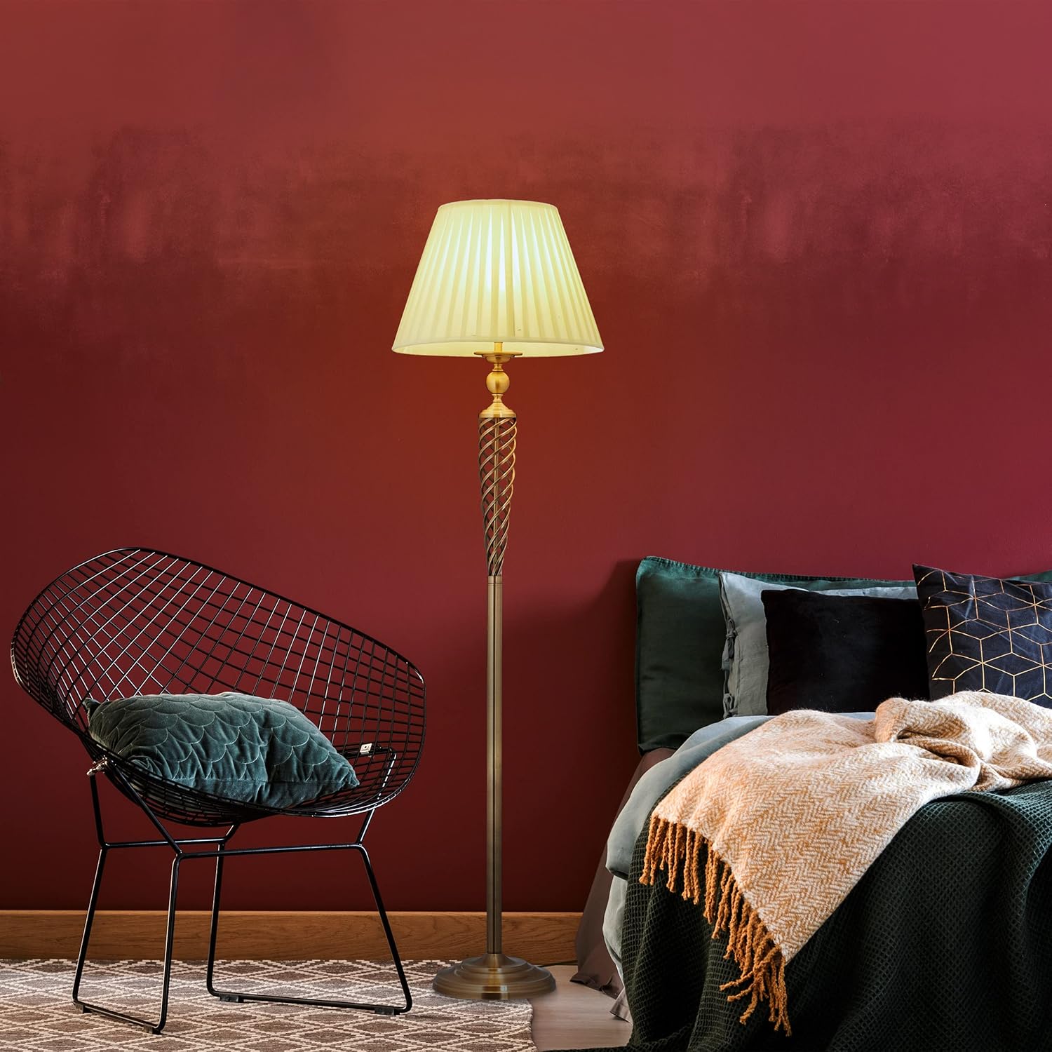 Relaxdays Stehlampe antik, Stoffschirm, dekorativer Metallfuß, E27, Standleuchte Wohnzimmer, HxD: 157x42cm, messing/weiß