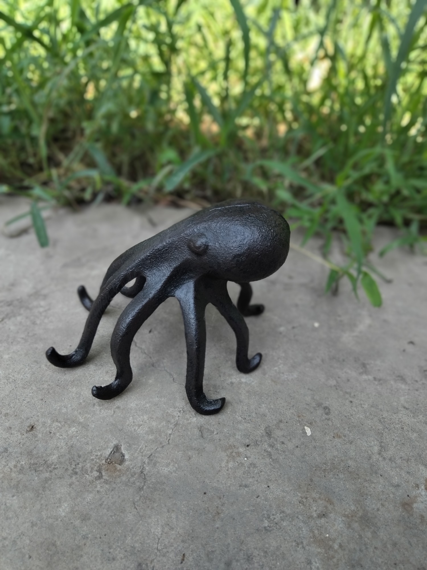 Oktopus aus Gusseisen, B 13 cm, T 16 cm, H 12 cm von fischer's lagerhaus