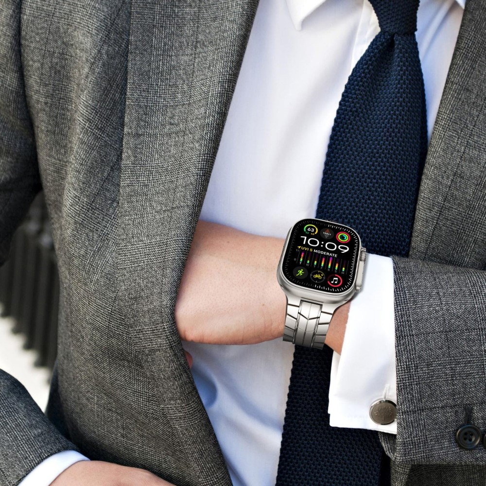 Apple Watch (49/46/45/44 mm) Edelstahl Reifenmuster Armband mit Faltschliesse (Gelenkumfang: 180 - 260 mm) - Silber