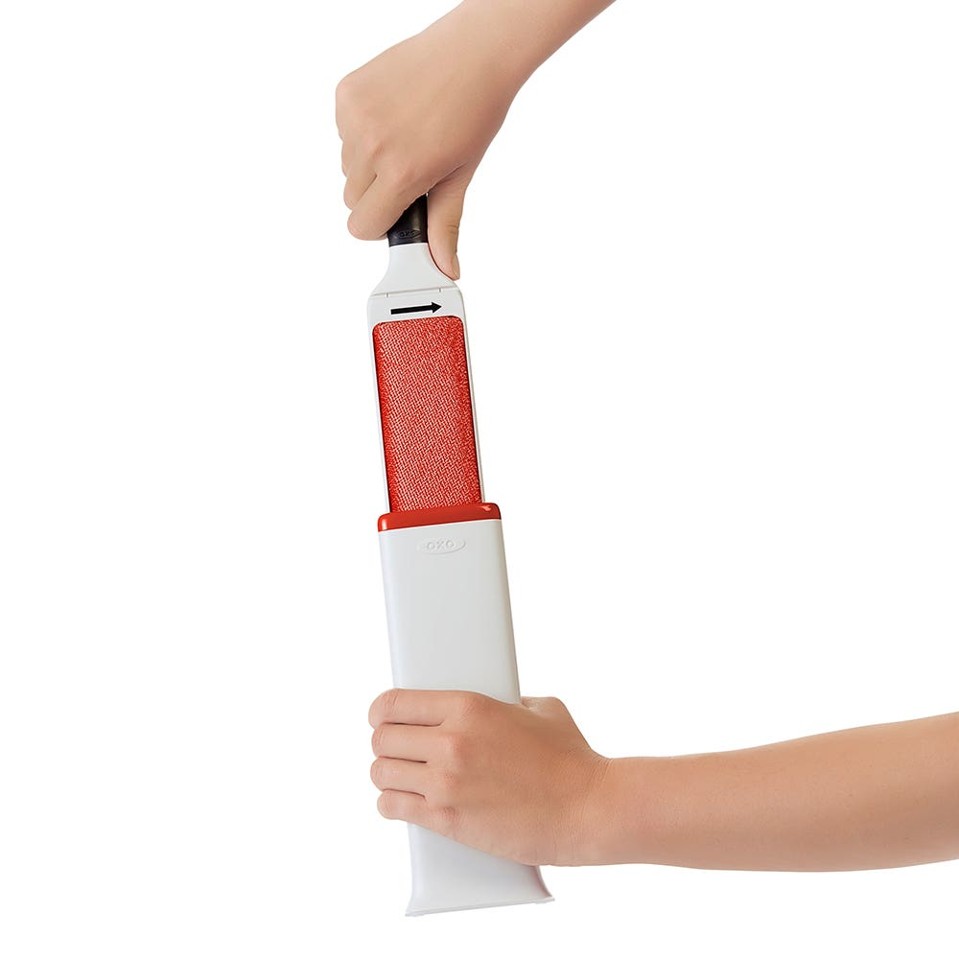 OXO - Furlifter - Self Cleaning Furniture Brush (12168700)