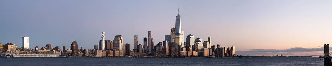 New York by H.G. Esch - Limited Edition. Edition of: 150. Signed.