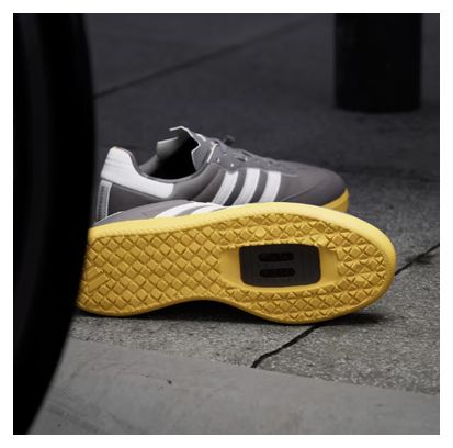 Chaussures Vélo Adidas Velosamba 2 Gris / Beige