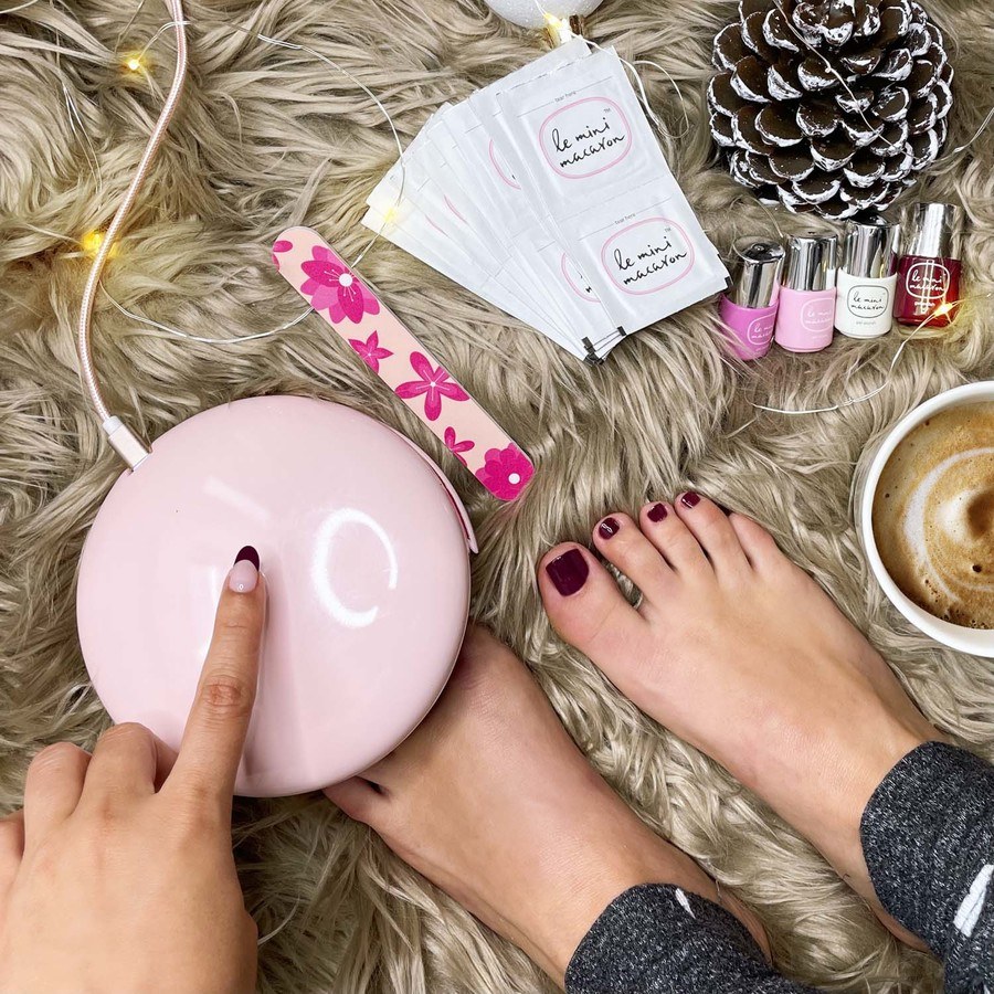 Le Mini Macaron Manicure Kit Le Maxi La Vie En Bloom