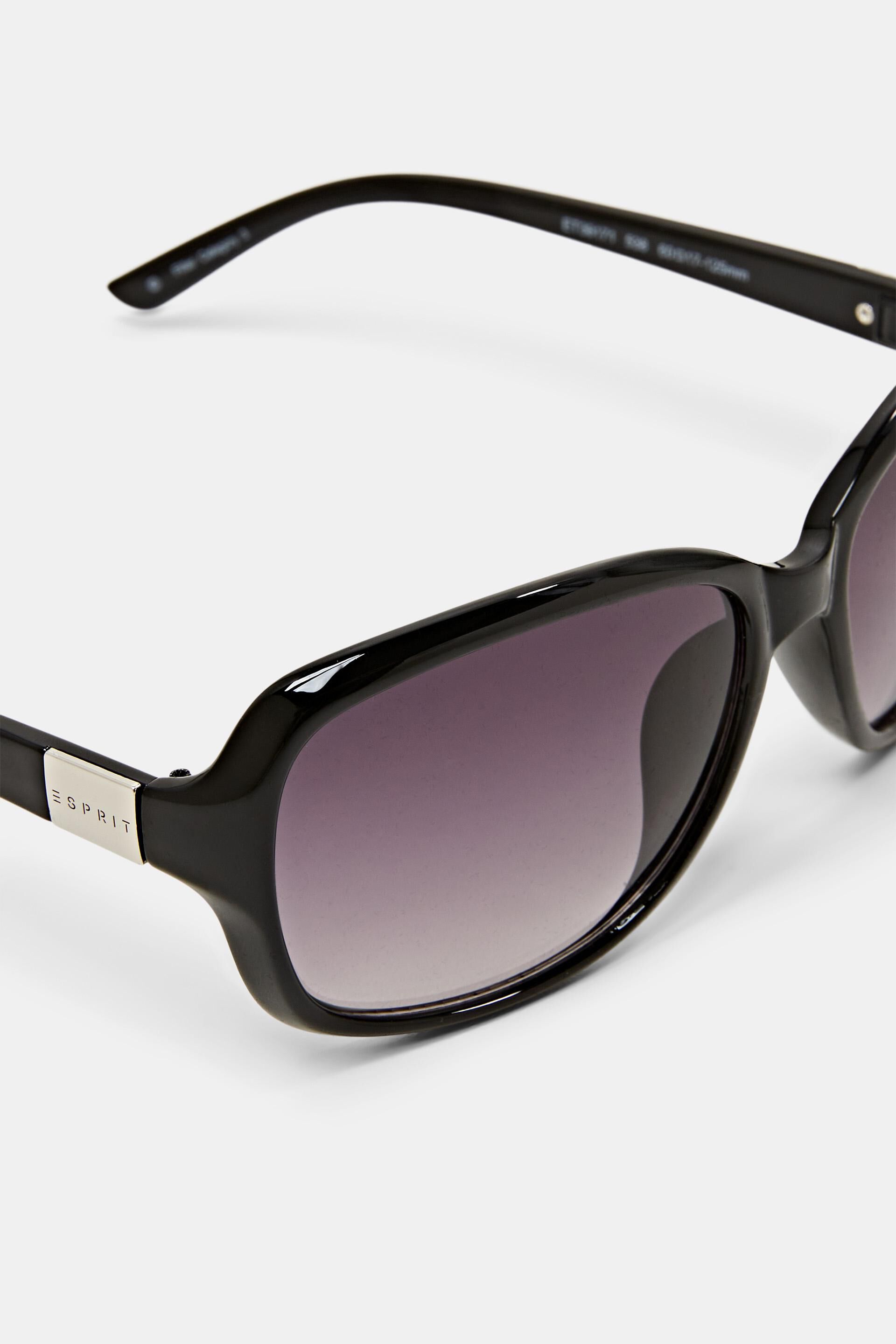 Lunettes de soleil au design intemporel