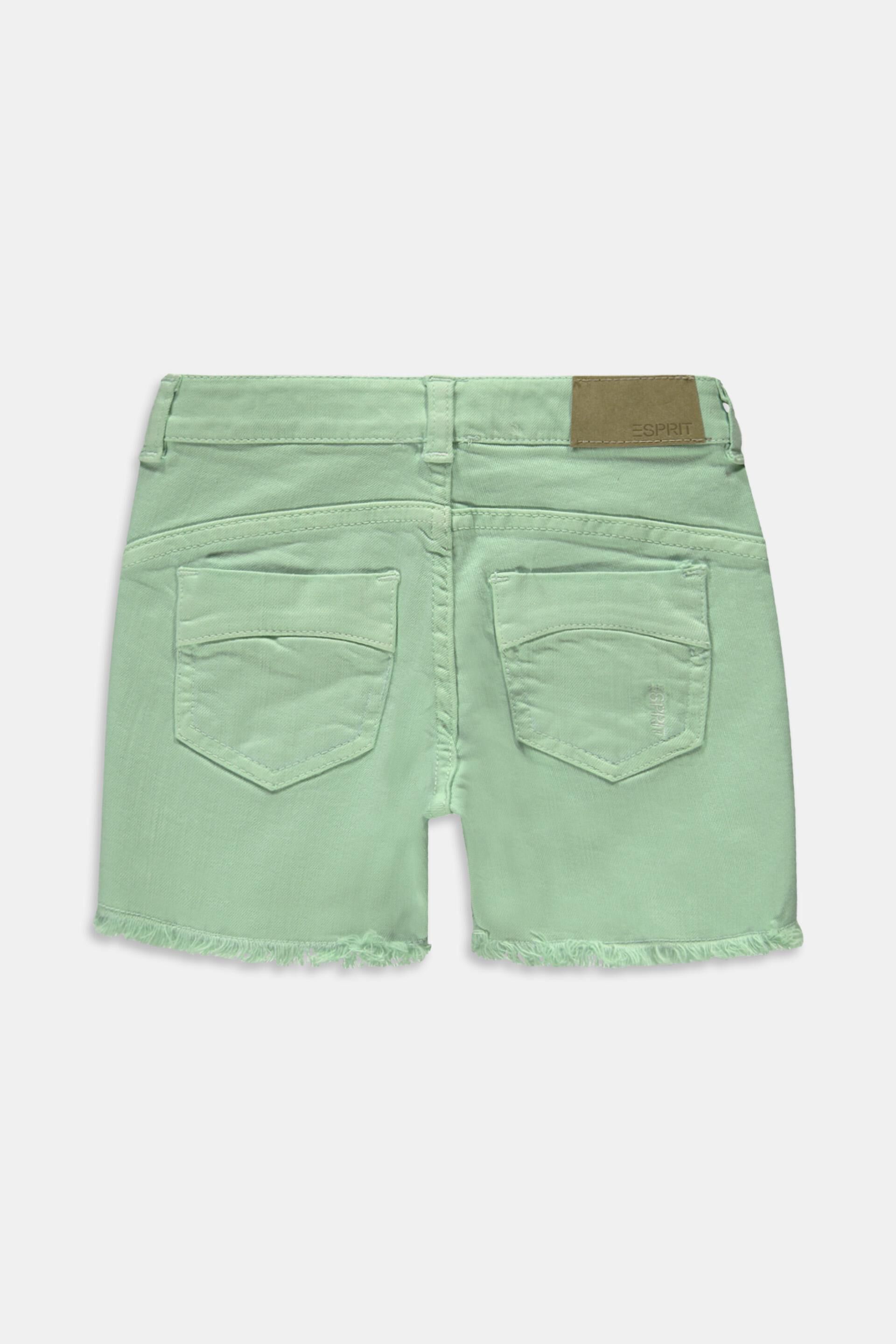 En matière recyclée : short à taille ajustable