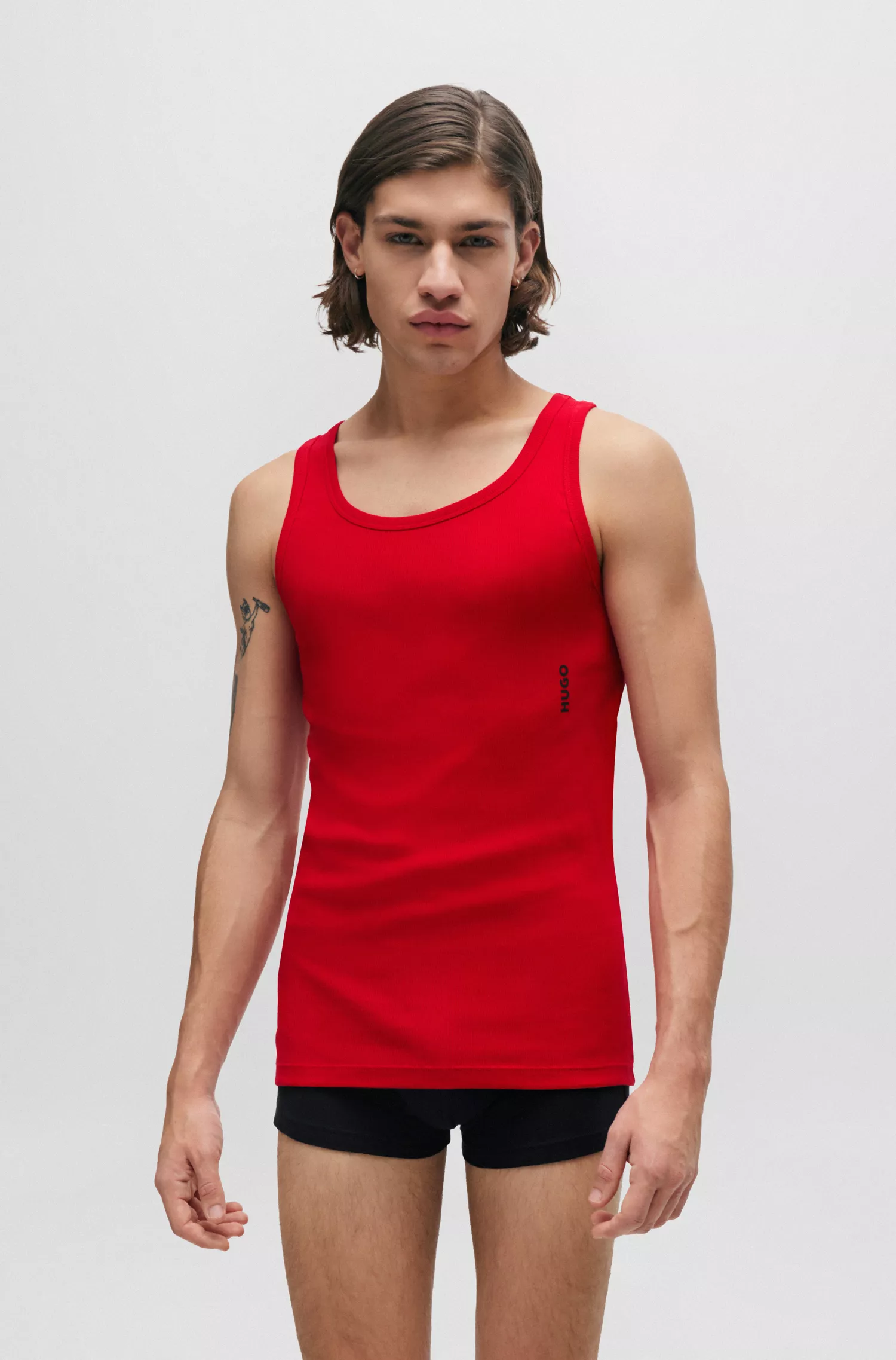 HUGO Vermelho - Pacote com duas camisetas regatas com o logo da marca, em algodão elástico.