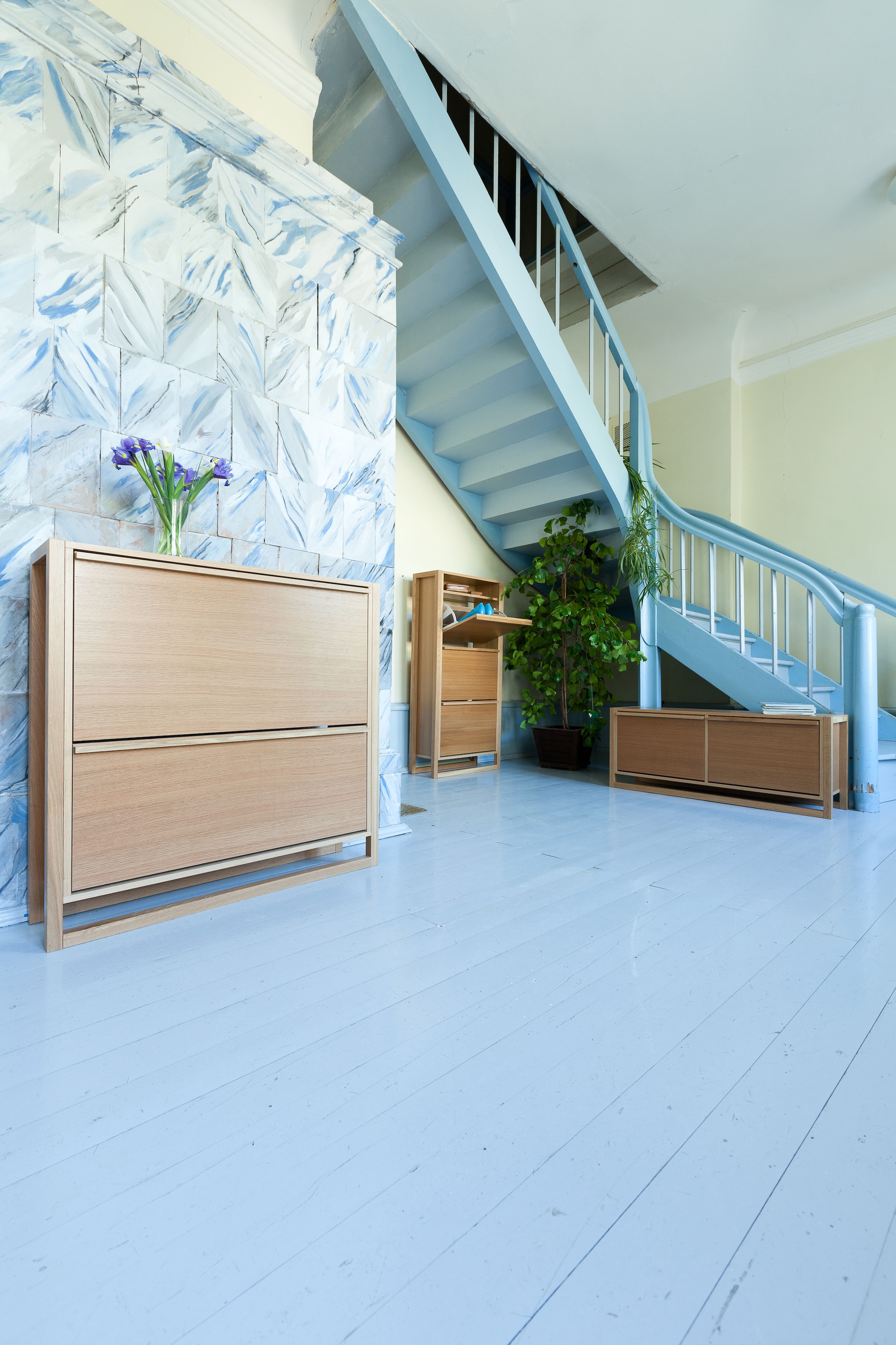 Woodman Schuhkommode »NewEst« Breite 67 cm, mit 3 Klappen, Holzfurnier aus Eiche, FSC®