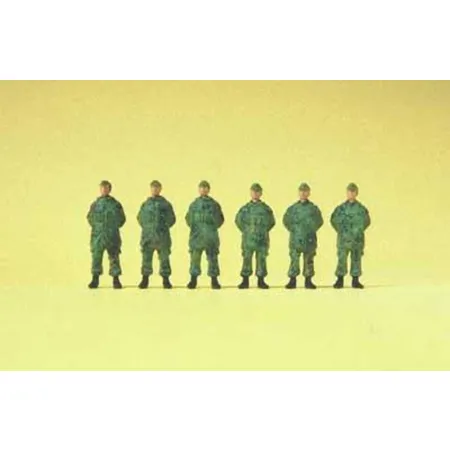 Preiser 16842 HO Soldaten steh. Bundeswehr