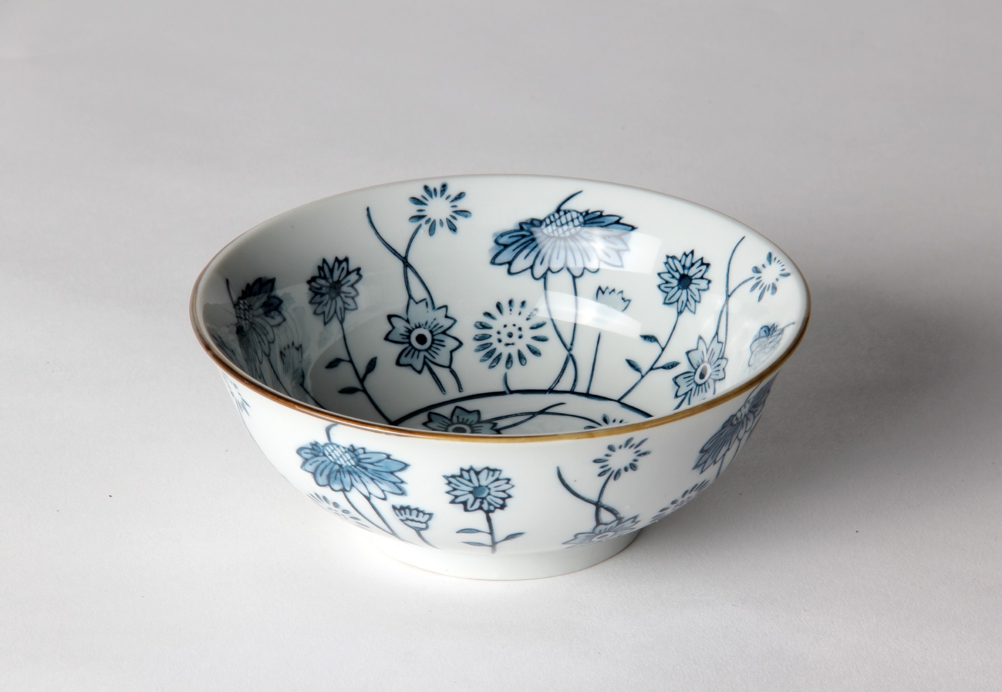 Suppenschale 'Blumenmuster', weiß, blau, Ø 15,5 cm, H 6,5 cm von fischer's lagerhaus