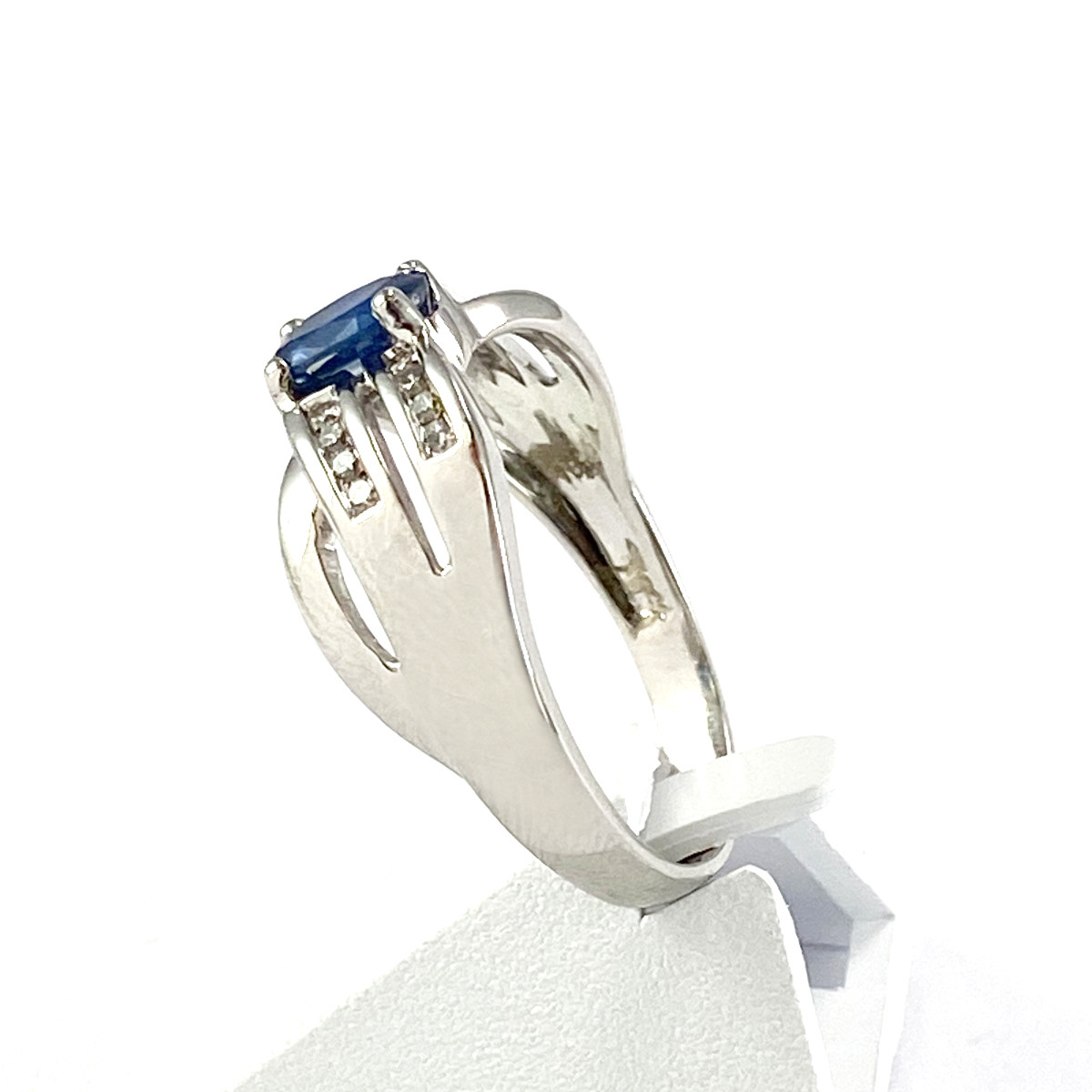 Bague d'occasion or 750 blanc saphir diamants