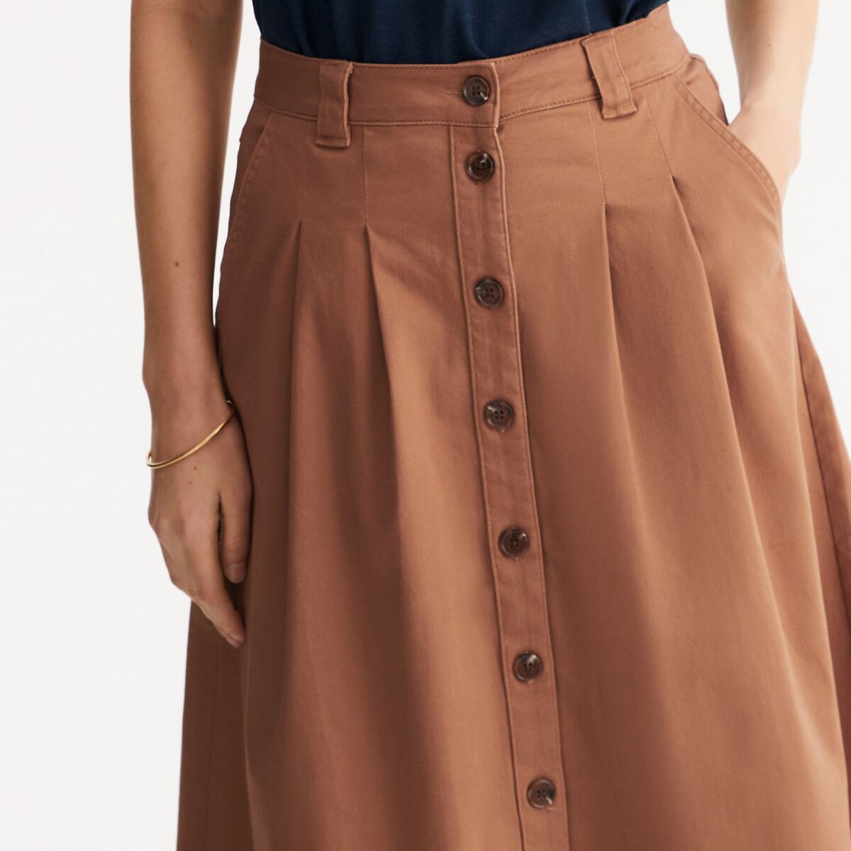 ANNE WEYBURN<br>Saia midi com botões e detalhes em bandeira