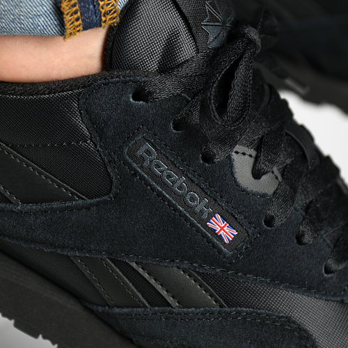 Baskets Classic Nylon IE4537 Core Black Pure Grey 7