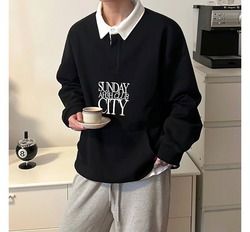 MRCYC - Sweatshirt met kraagletters
