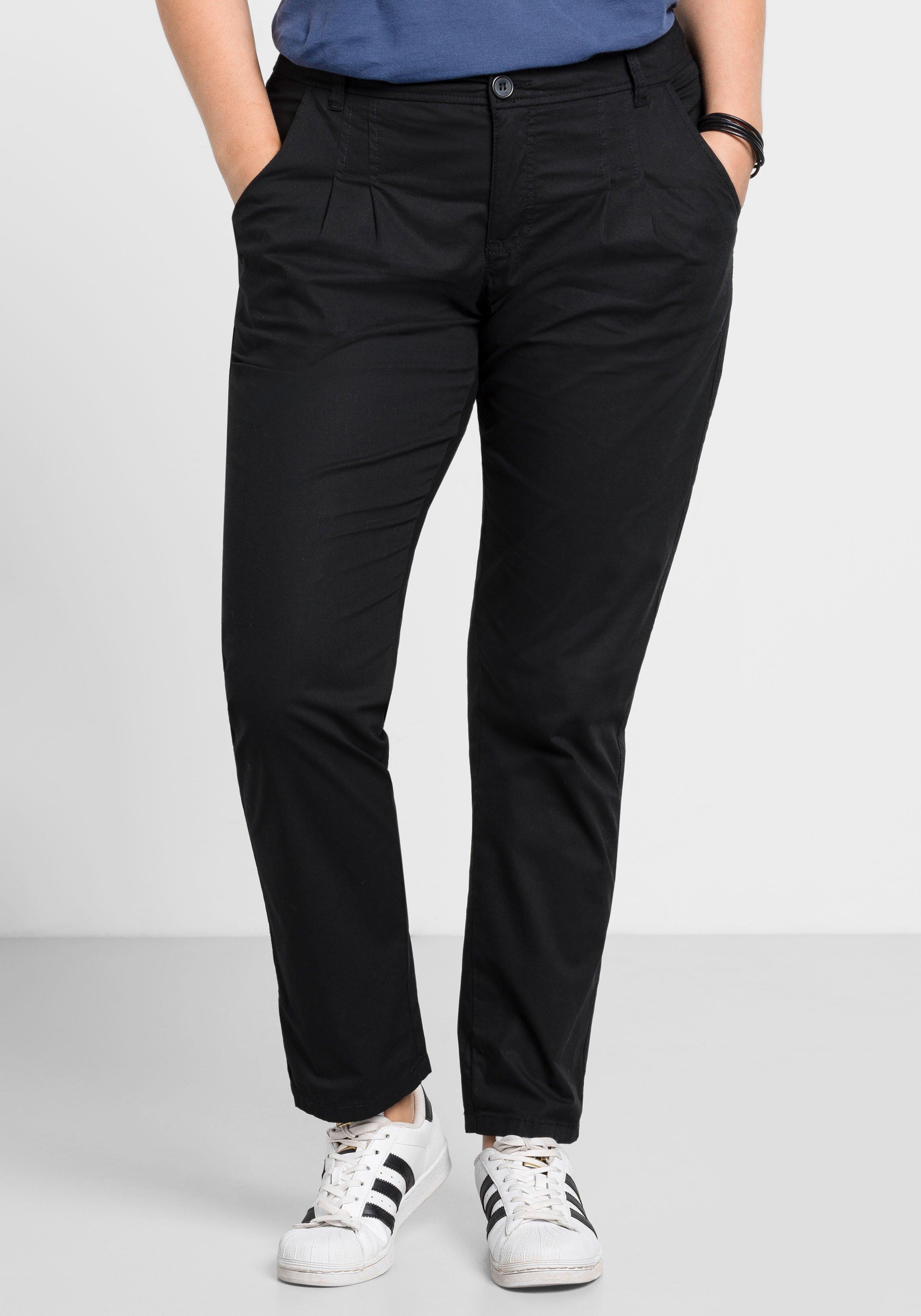 Schmal zulaufende Chinohose mit Bundfalten