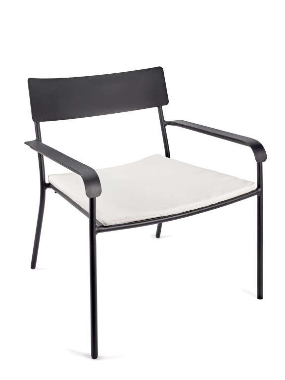 Serax August by Vincent van Duysen zitkussen fauteuil zwart