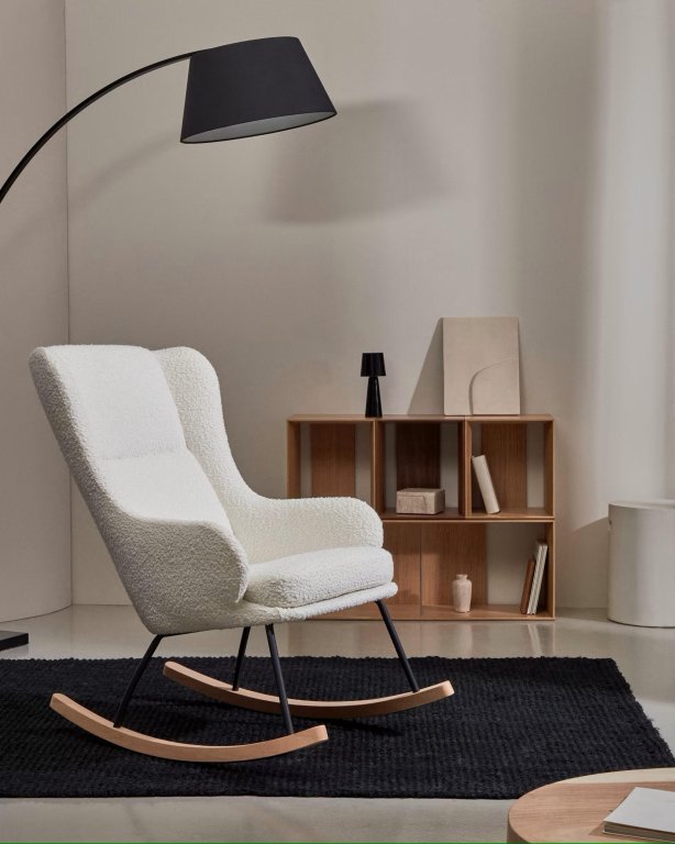 Kave Home Maustin schommelstoel beige