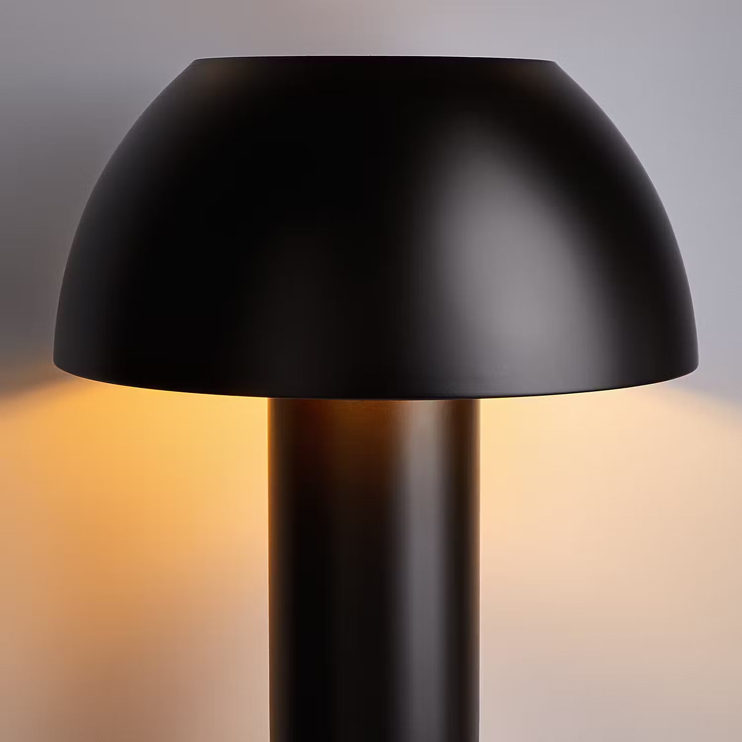 PROTOTYPE Tischleuchte