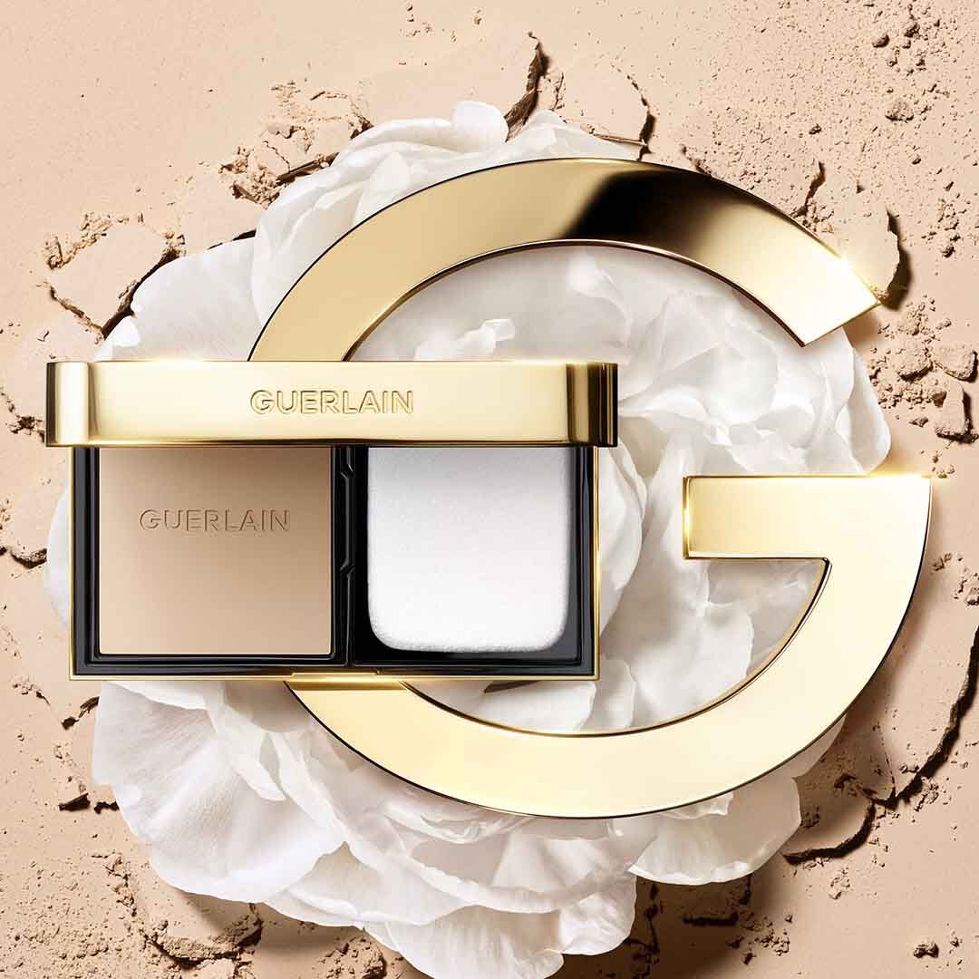 GUERLAIN Parure Gold SKIN CONTROL BASE COMPACTA