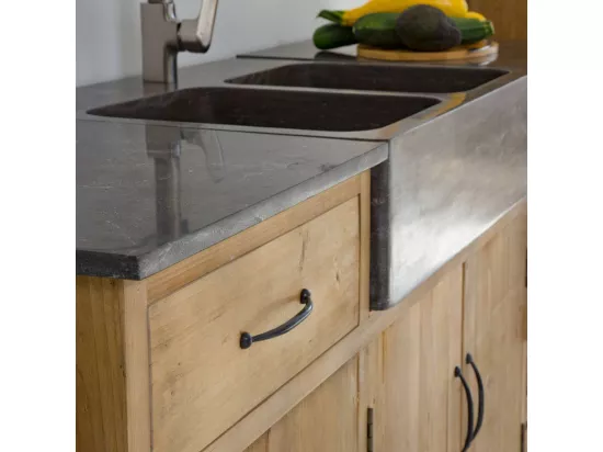 Meuble bas de cuisine en bois recyclé et pierre bleue Romain