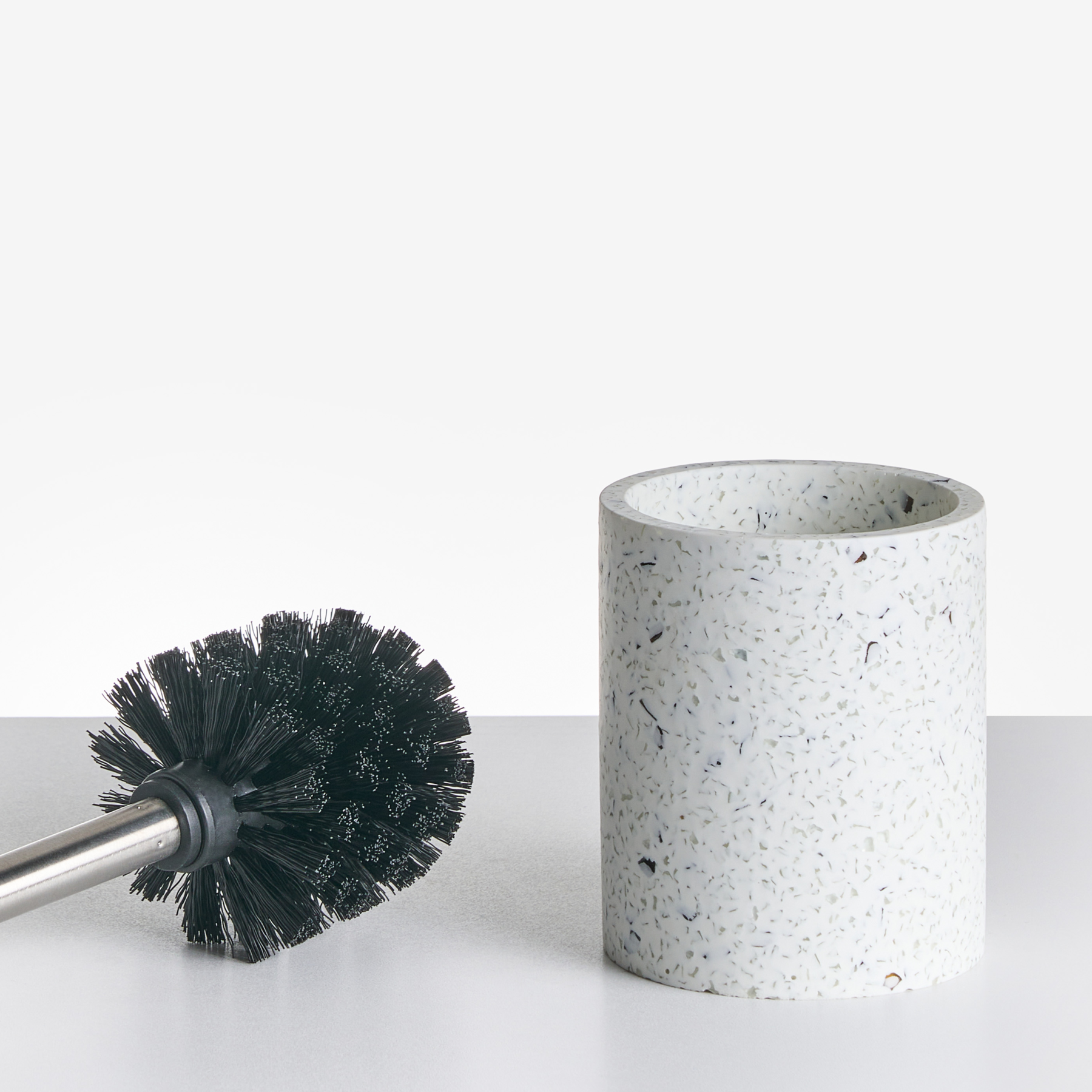 Beliani - PERENE - Badkameraccessoireset - Terrazzo wit - Polyresin