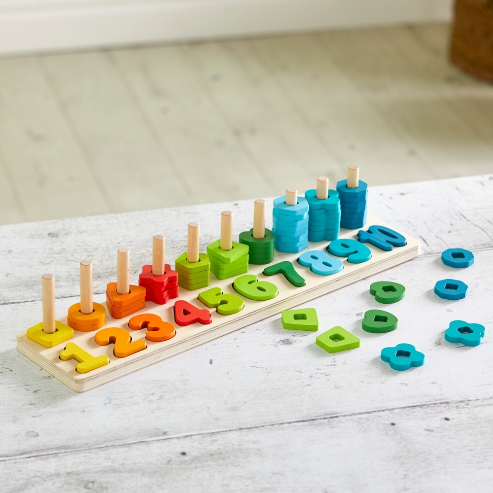 Eichhörnchen-Spielset aus Holz: Zähl- und Stapelset