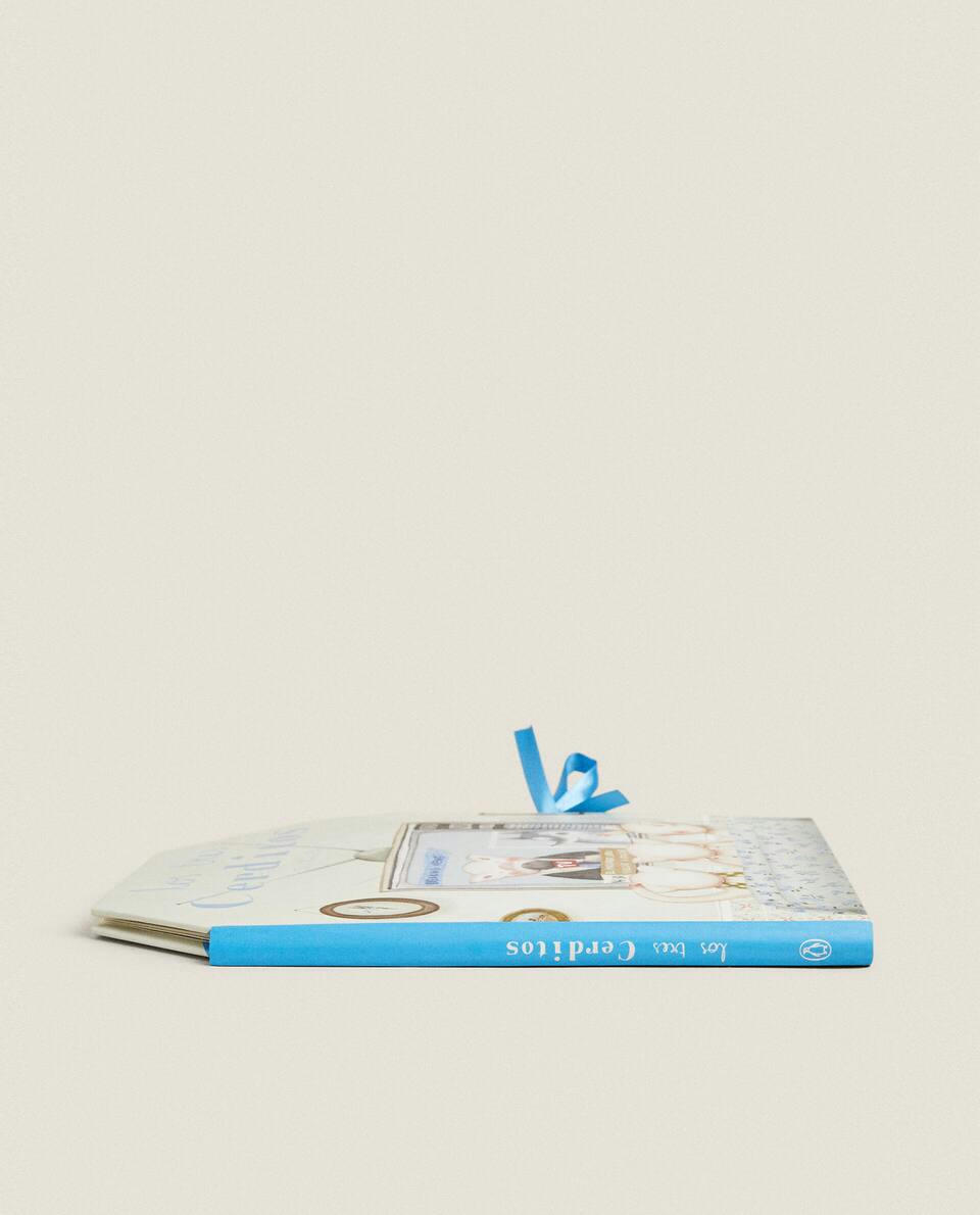 O LIVRO DO CARROSSEL DOS TRÊS PORQUINHOS