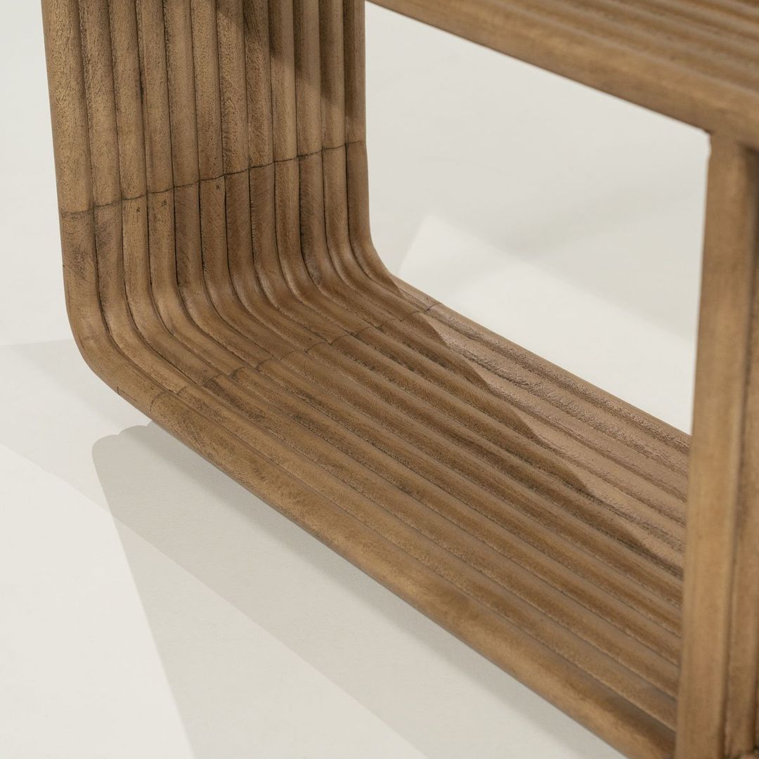By Boo   Rigato Dressoir