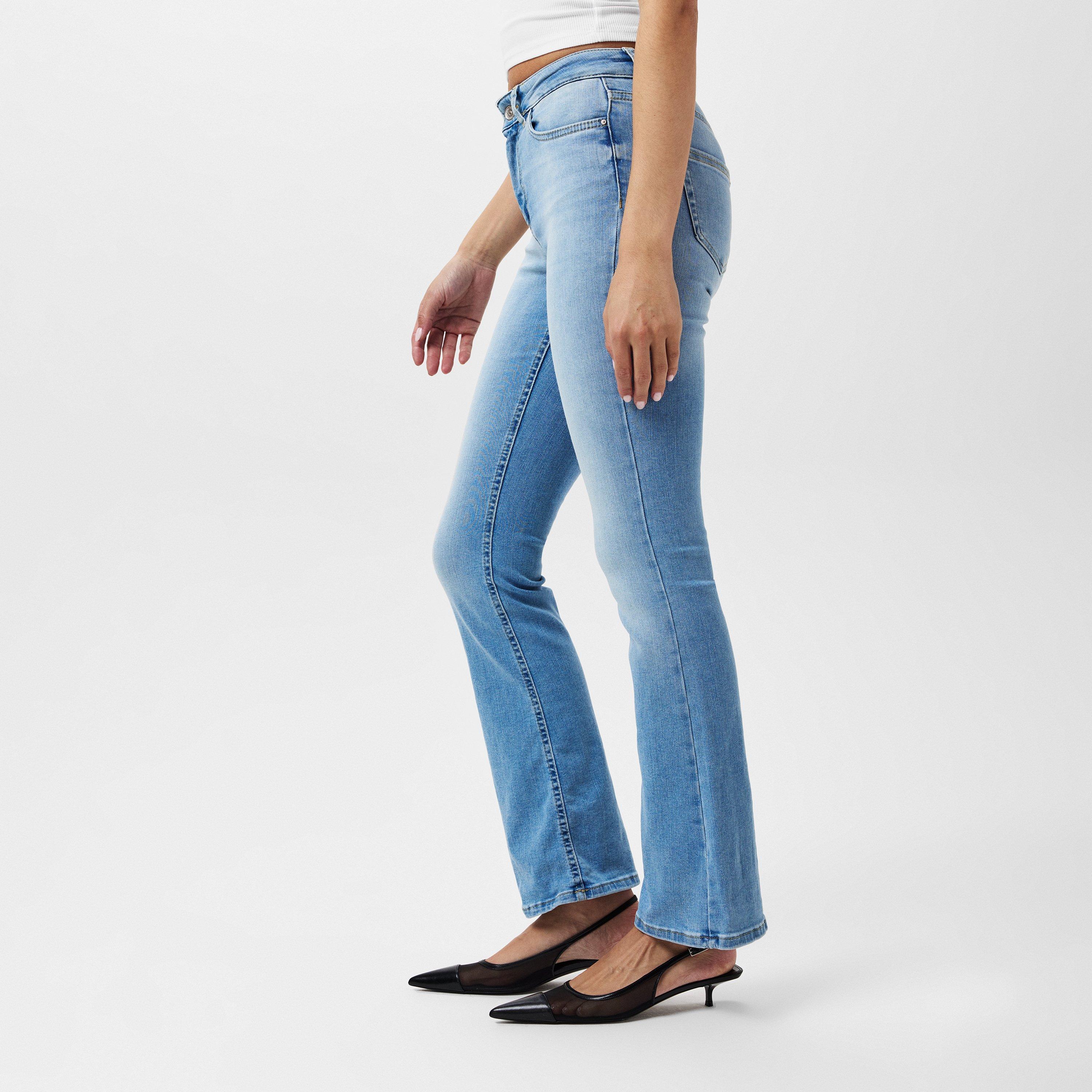 Only Tai467 Flared Jeans