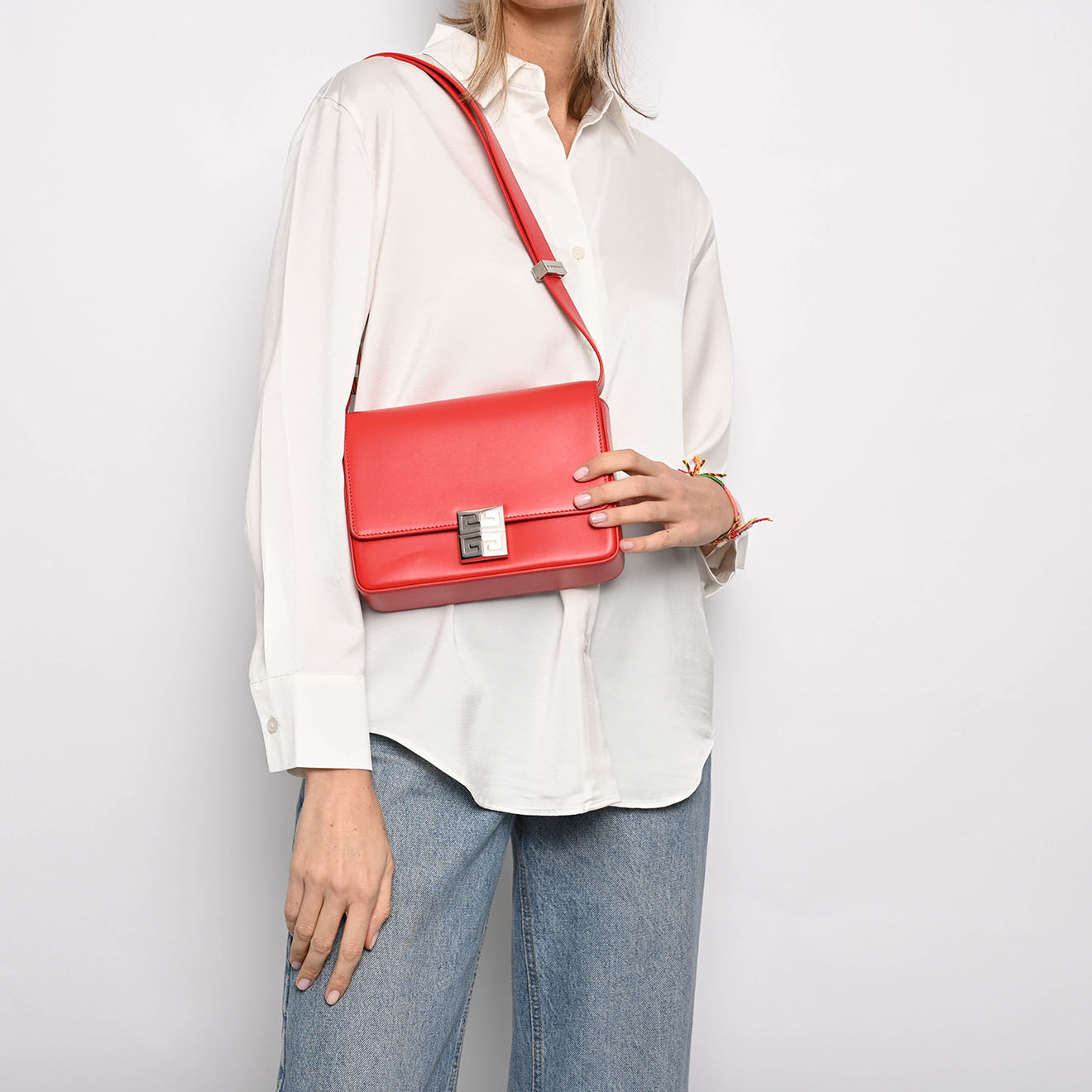 Givenchy Sac bandoulière 4G en Cuir rouge - Neuf avec étiquette - L.21 cm
