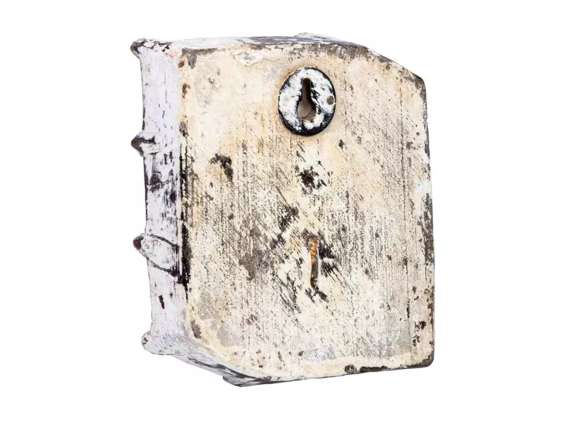 Cintre en bois sculpté avec finition artisanale blanche antique 16x0x8h cm