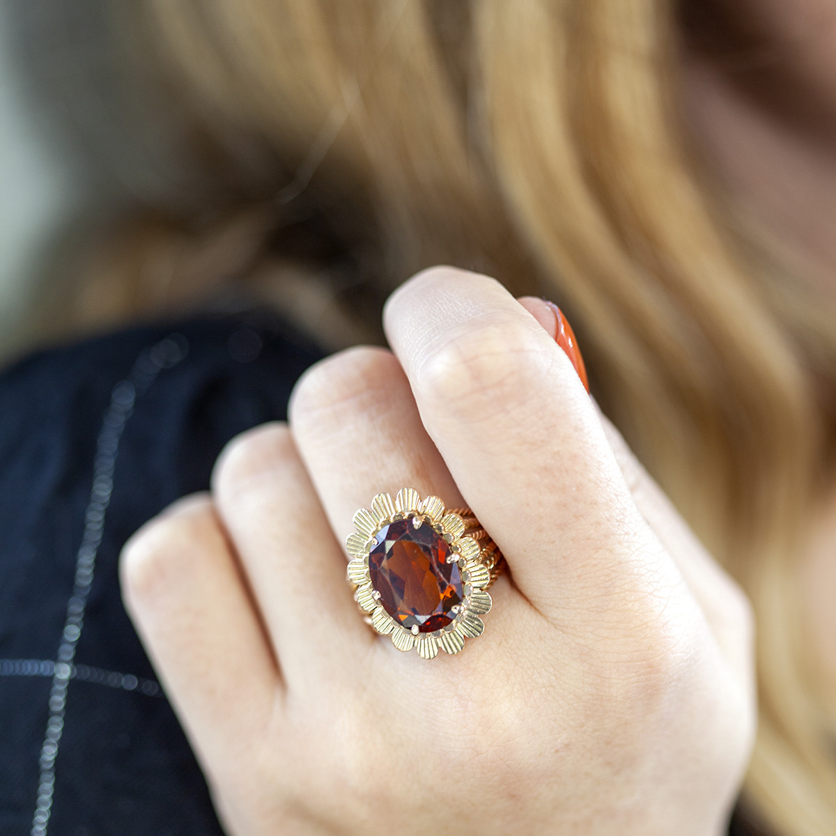 Bague d'occasion or 750 jaune corindon synthétique