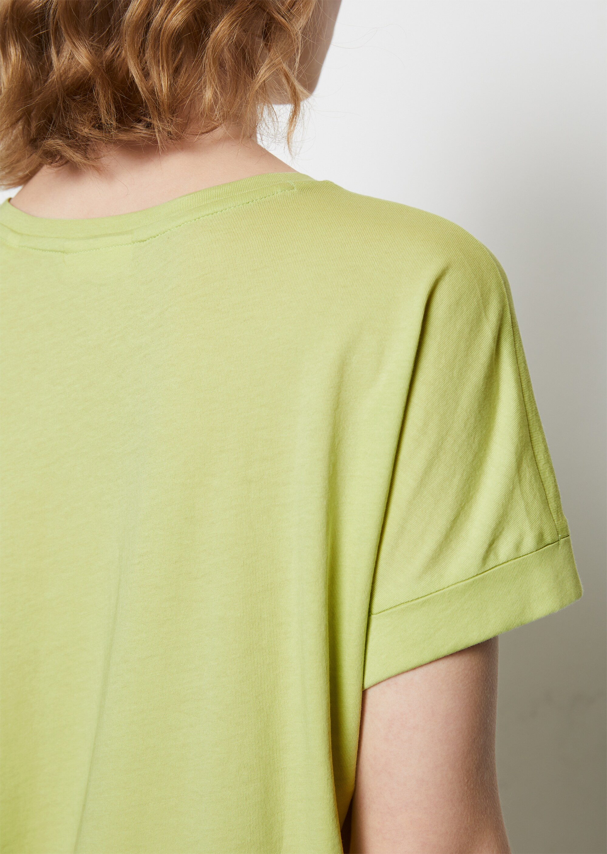 T-Shirt regular mit fixiertem Ärmelaufschlag