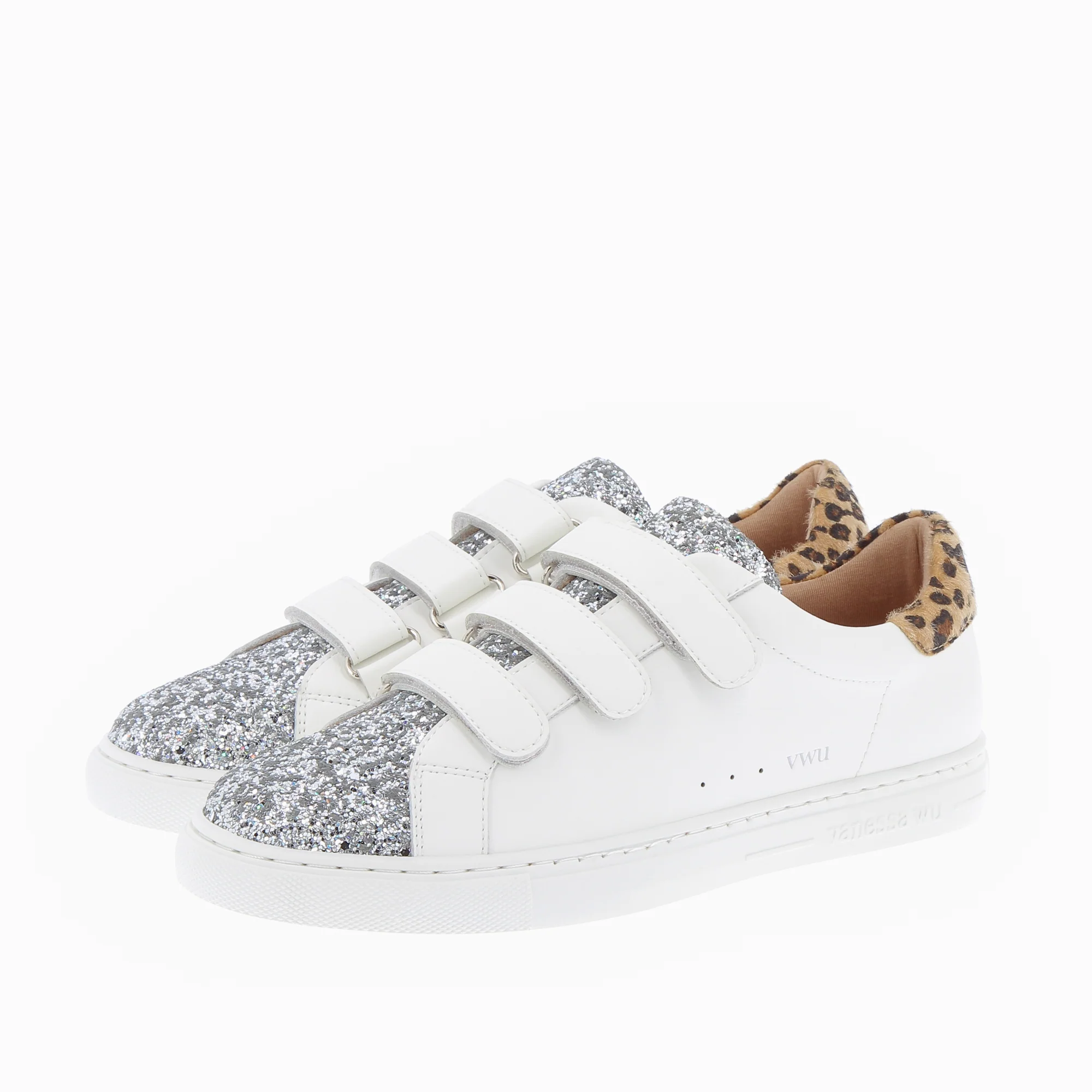 Sneakers-Baskets Nour blanc et argent à scratchs