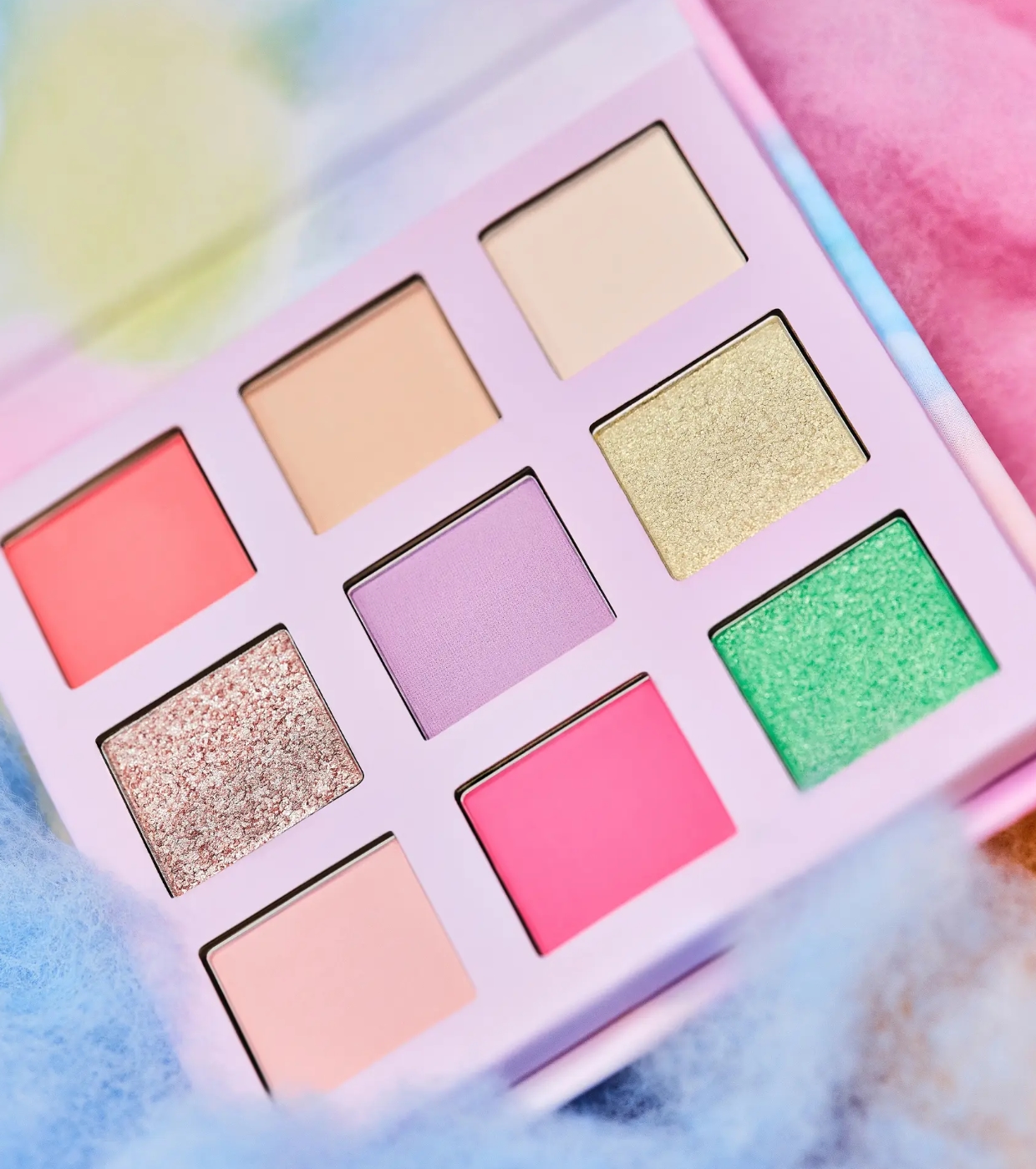 essence - *What The Fluff?!* - Paleta de Sombras Cotton Candy Skies