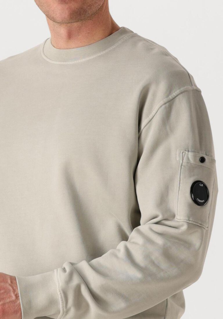 gebroken wit cp company trui sweatshirts crew neck in brushed emerized diagonal fleece