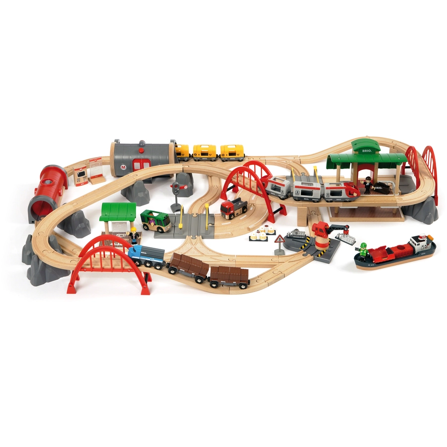BRIO® WORLD Straßen und Schienen Bahn Set Deluxe