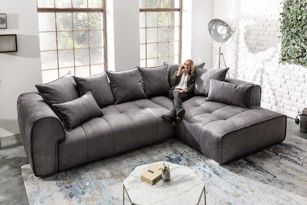 Modernes XXL Ecksofa CLAN 320cm anthrazit Samt Bigsofa inkl. Kissen