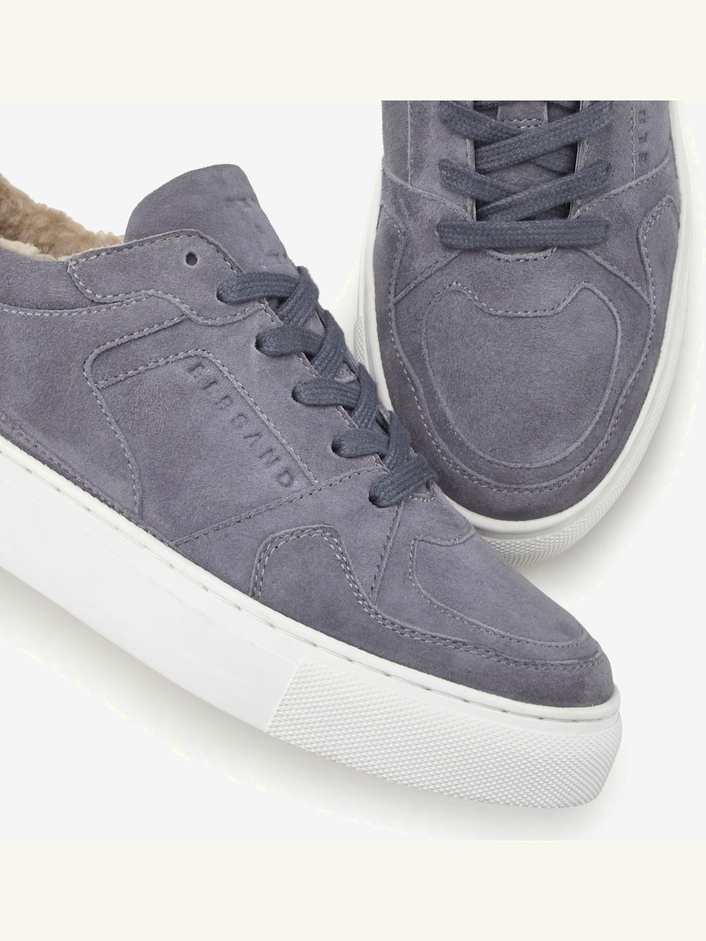 Baskets sneakers tendance en cuir de qualité